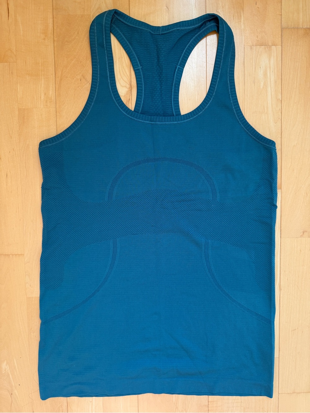 Lululemon Women’s Size 8 Teal Racerback Tank Top